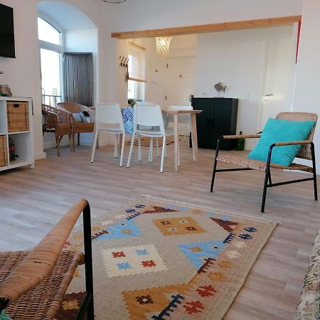 Apartamento Vilamar วิลานอวา ดิ มิลฟงติส ภายนอก รูปภาพ