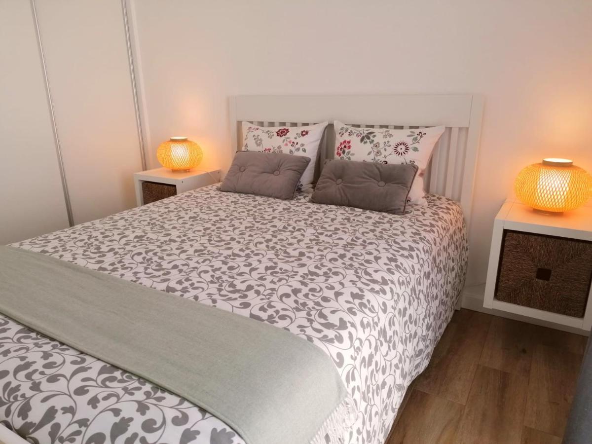 Apartamento Vilamar วิลานอวา ดิ มิลฟงติส ภายนอก รูปภาพ