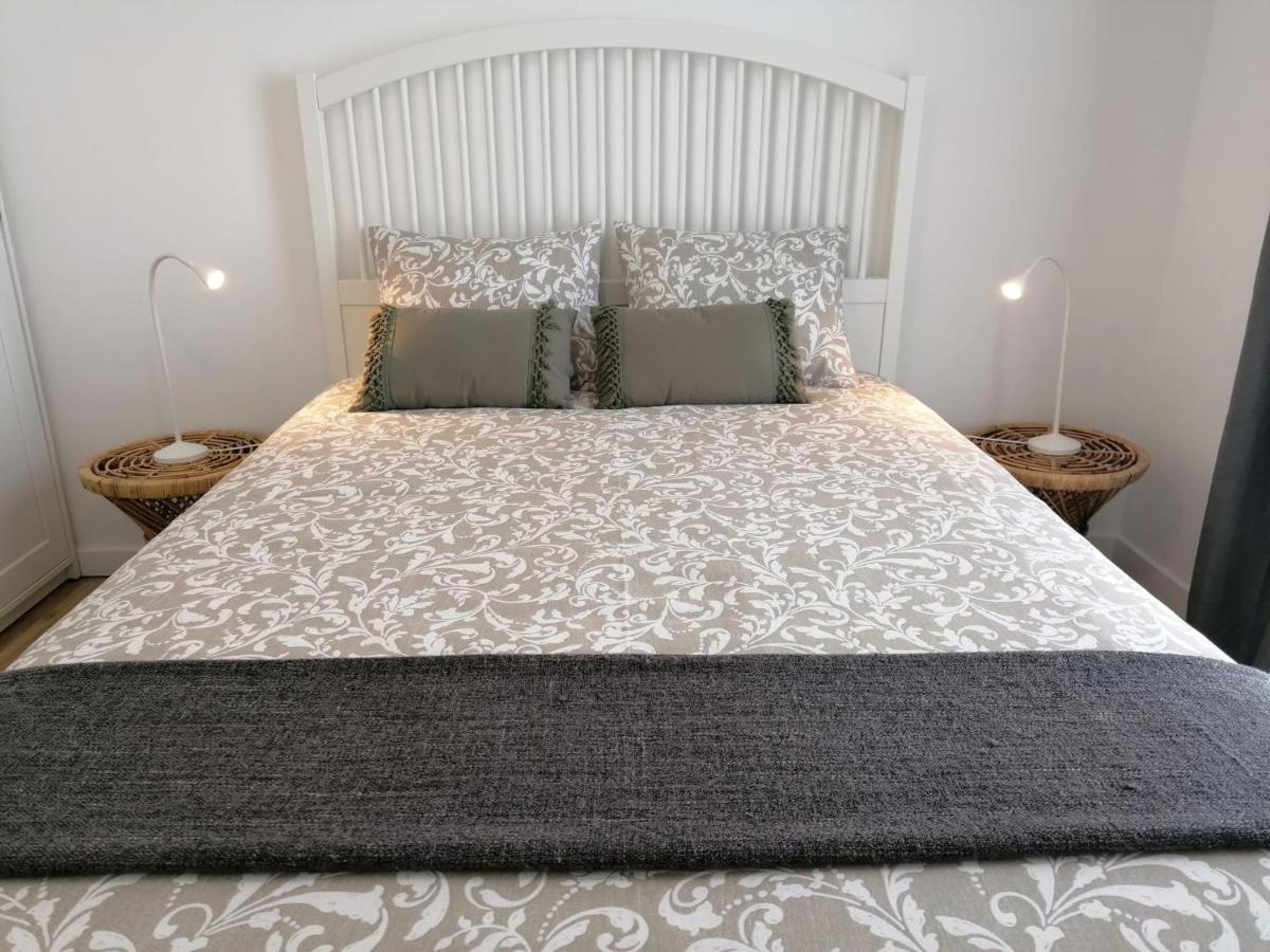 Apartamento Vilamar วิลานอวา ดิ มิลฟงติส ภายนอก รูปภาพ