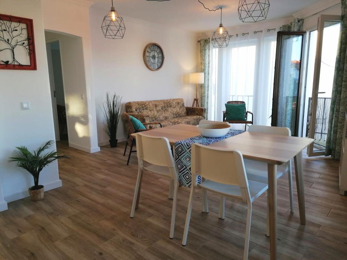 Apartamento Vilamar วิลานอวา ดิ มิลฟงติส ภายนอก รูปภาพ