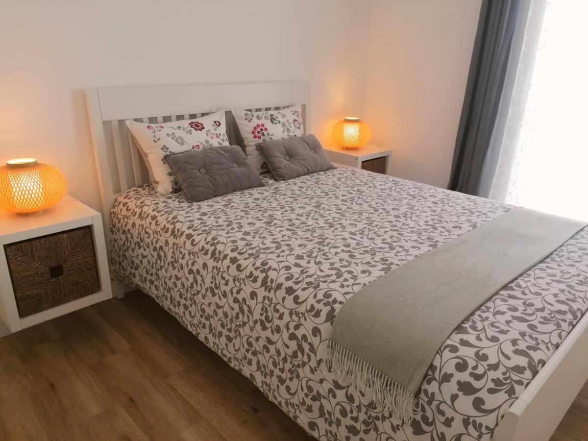 Apartamento Vilamar วิลานอวา ดิ มิลฟงติส ภายนอก รูปภาพ